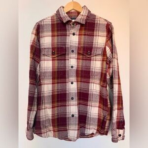 Roots Plaid Flannel Button-Up Shirt XS